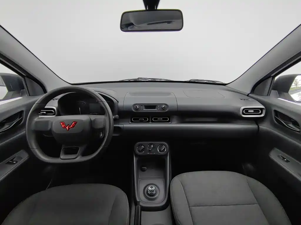 Wuling Motors Wuling Hongguang New Energy 2024 2024 Model Pure Electric 300KM Utility Version