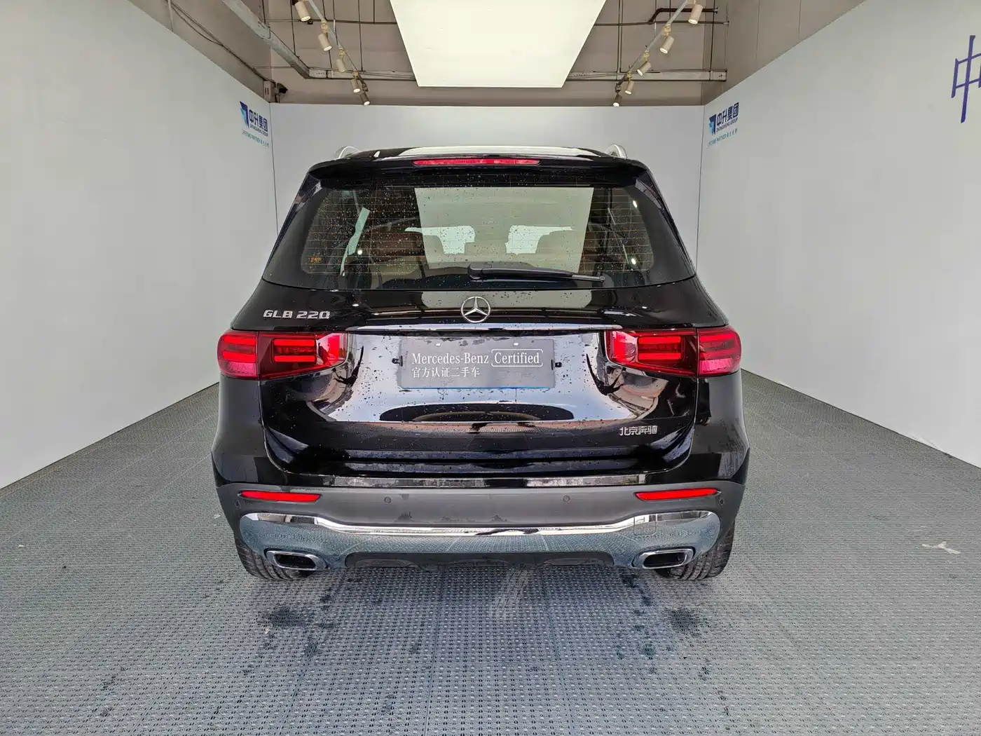 MERCEDES-BENZ GLB