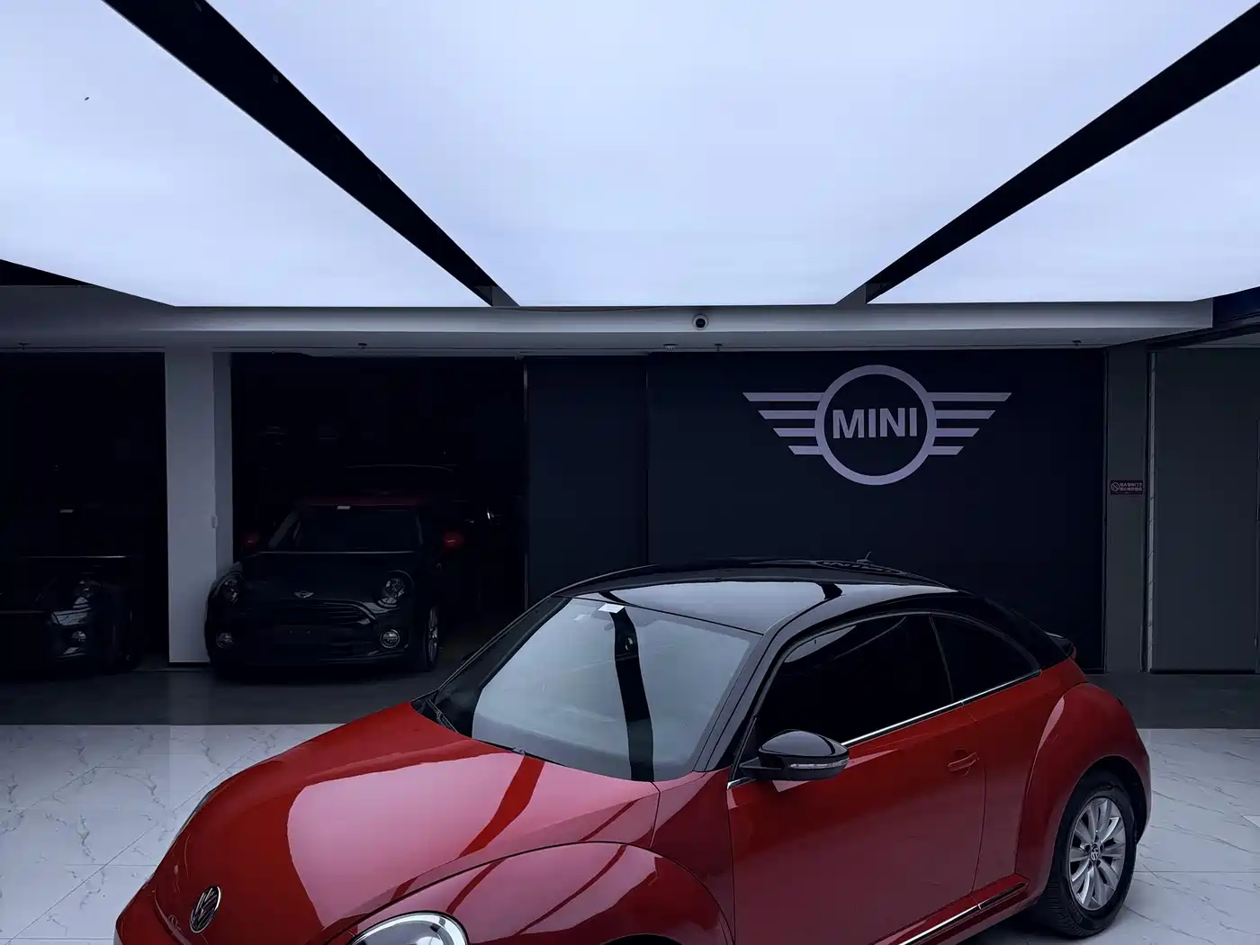 Volkswagen Beetle 2014 1.4TSI Fashion Edition фото 3