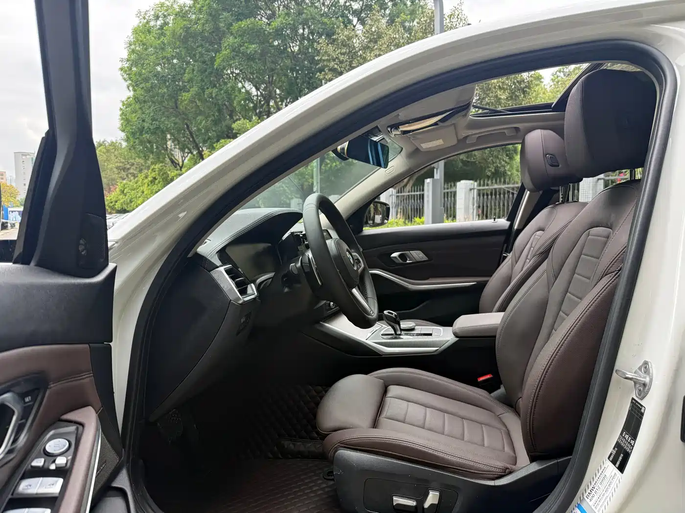 BMW 3 Series 2020 325Li M Sport Black Night Package фото 7
