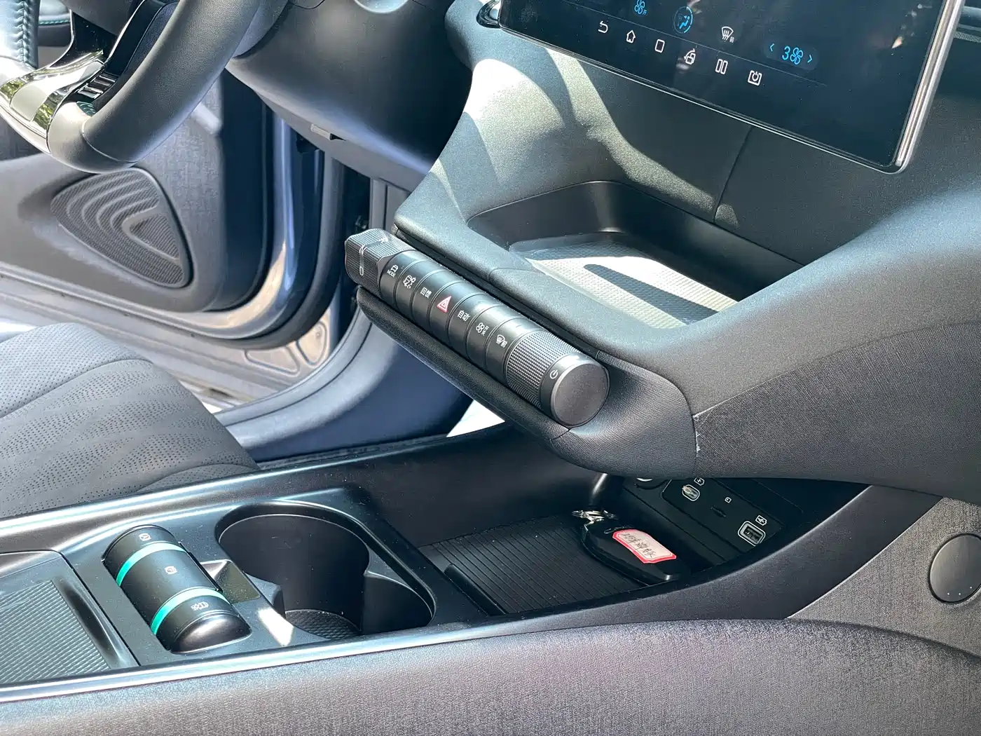 BYD Dolphin 2024 Glory Edition 420km Fashion Edition фото 14