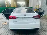 Фото 7 - Roewe 360