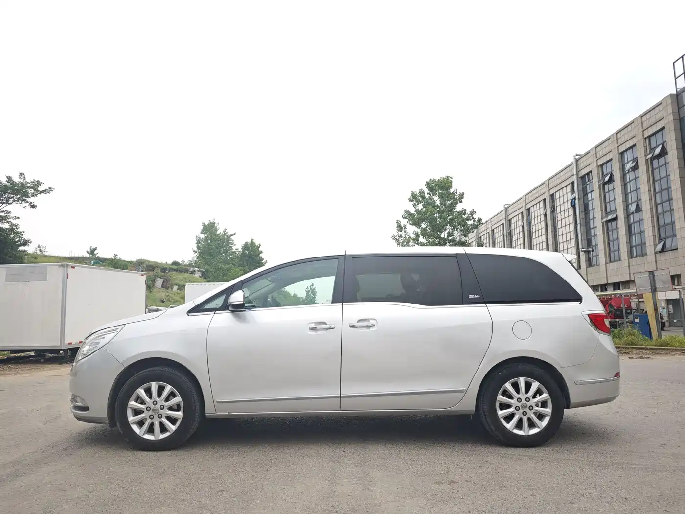 Buick GL8 2013 3.0L XT Luxury Business Flagship Edition фото 14