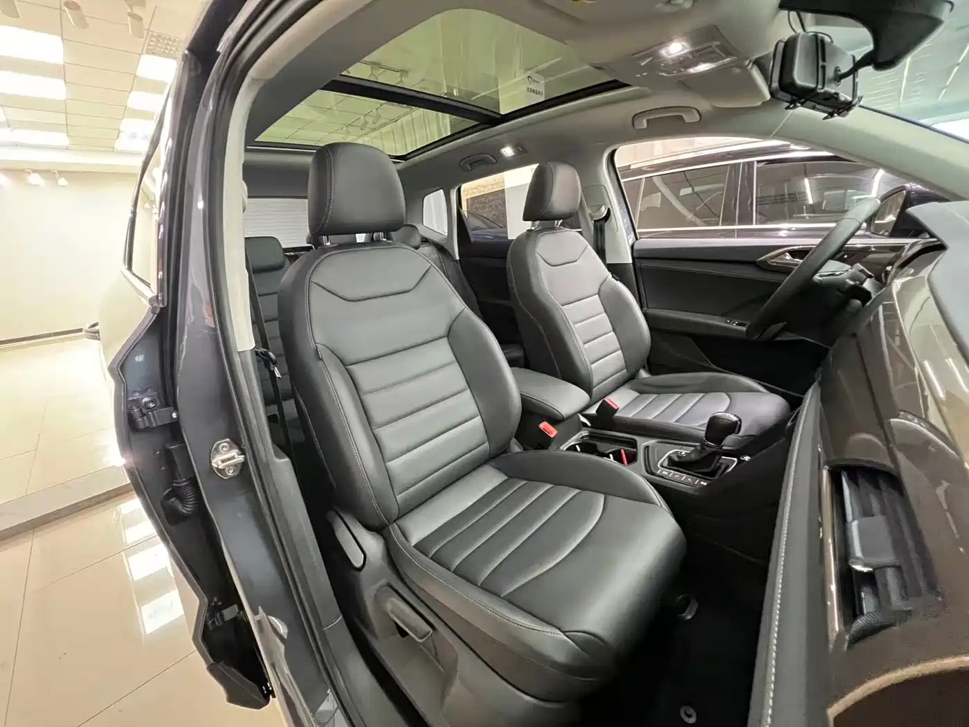 Volkswagen Tharu, миниатюра 21