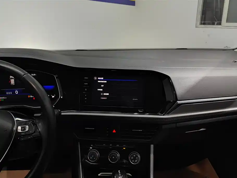 Volkswagen Sagitar 2021 200TSI DSG Comfort Smart Edition фото 13