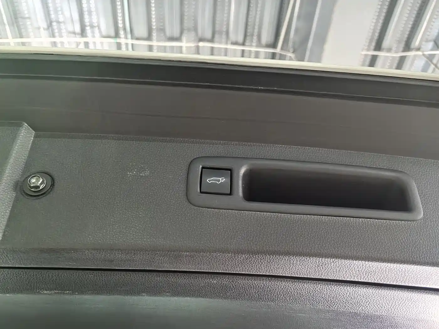 Toyota Highlander 2024 2.5L Smart Hybrid 4WD Premium 7-seater фото 14