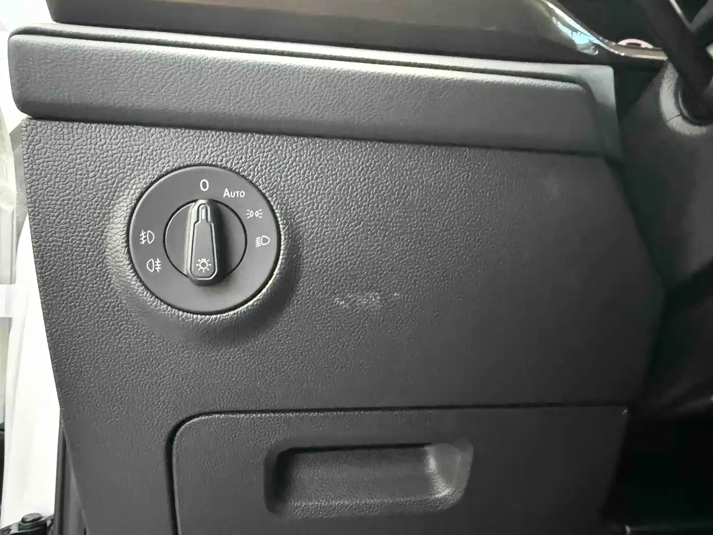 Volkswagen Tharu 2022 280TSI 2WD Comfort фото 19