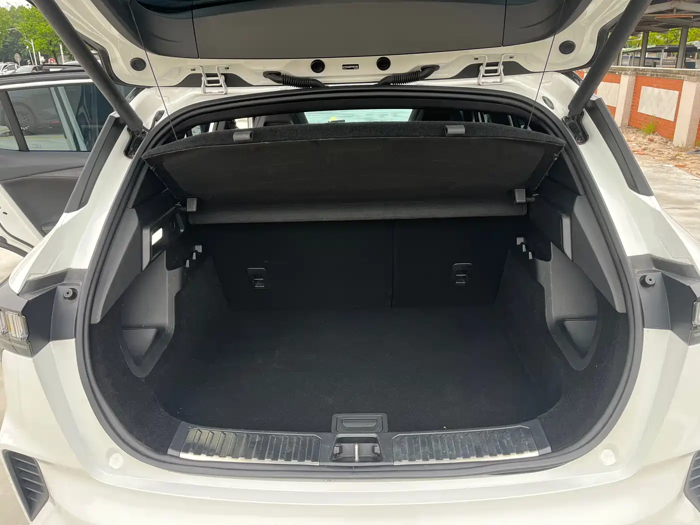 Lynk & Co 06 2023 Remix 1.5T Power Halo фото 16