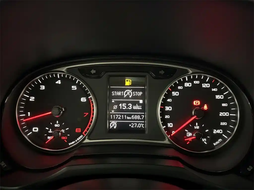 Фото 10 - Audi A1