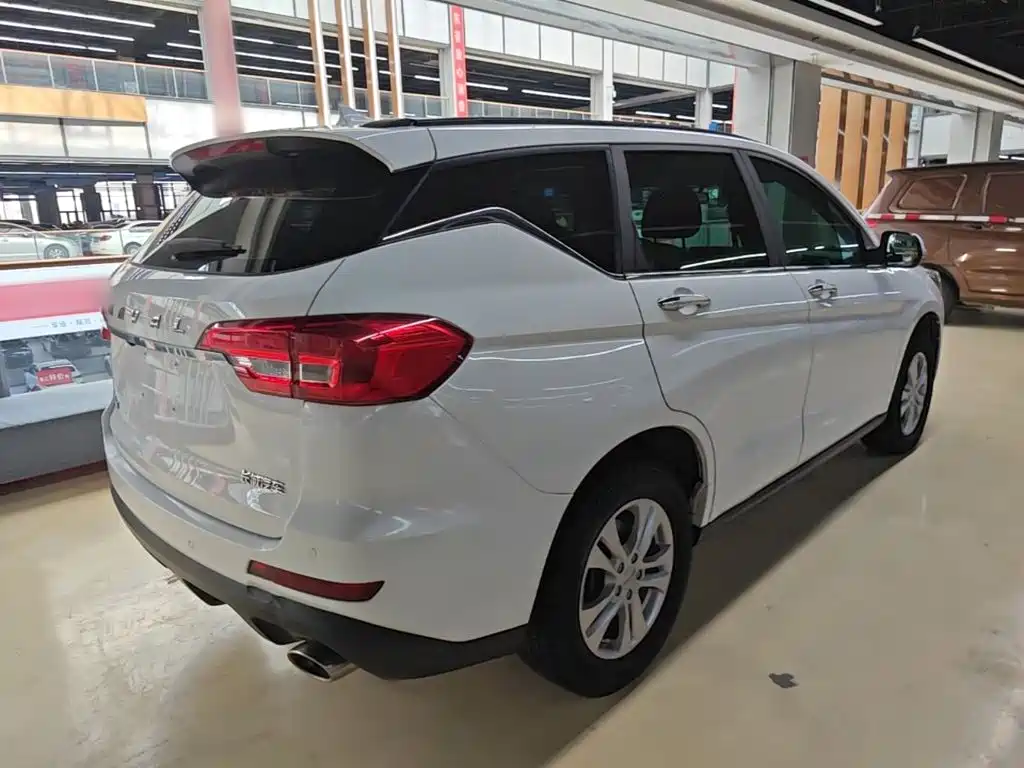 Фото 7 - Haval M6