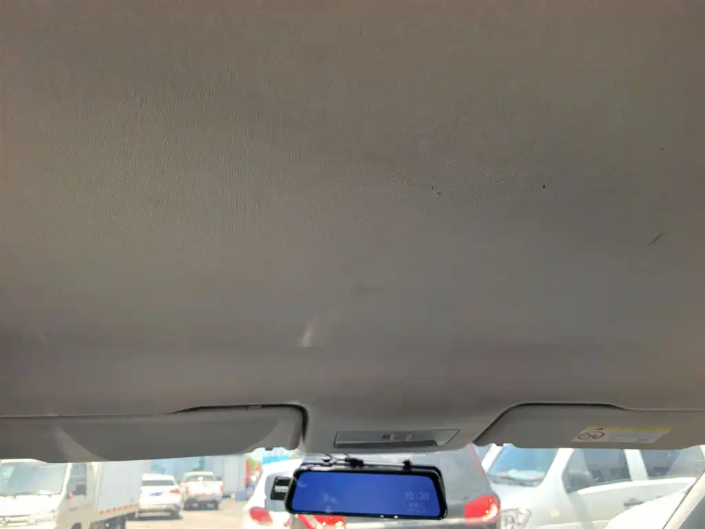 VOLKSWAGEN SANTANA