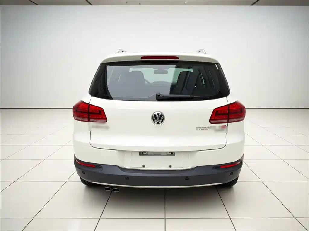Volkswagen Tiguan 2015 1.8TSI Automatic 4WD Highline фото 6