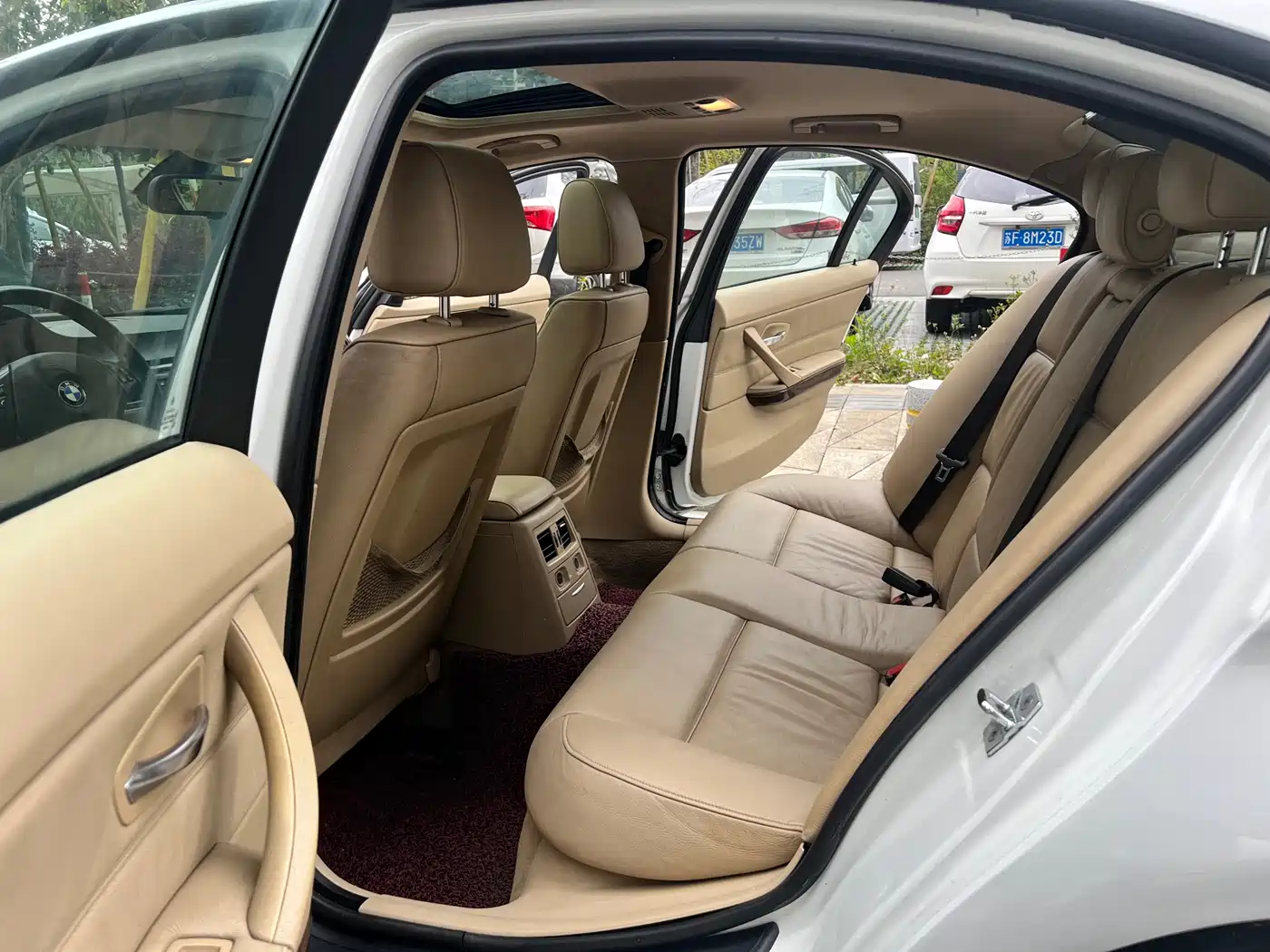 BMW 3 Series 2007 320i Luxury фото 17