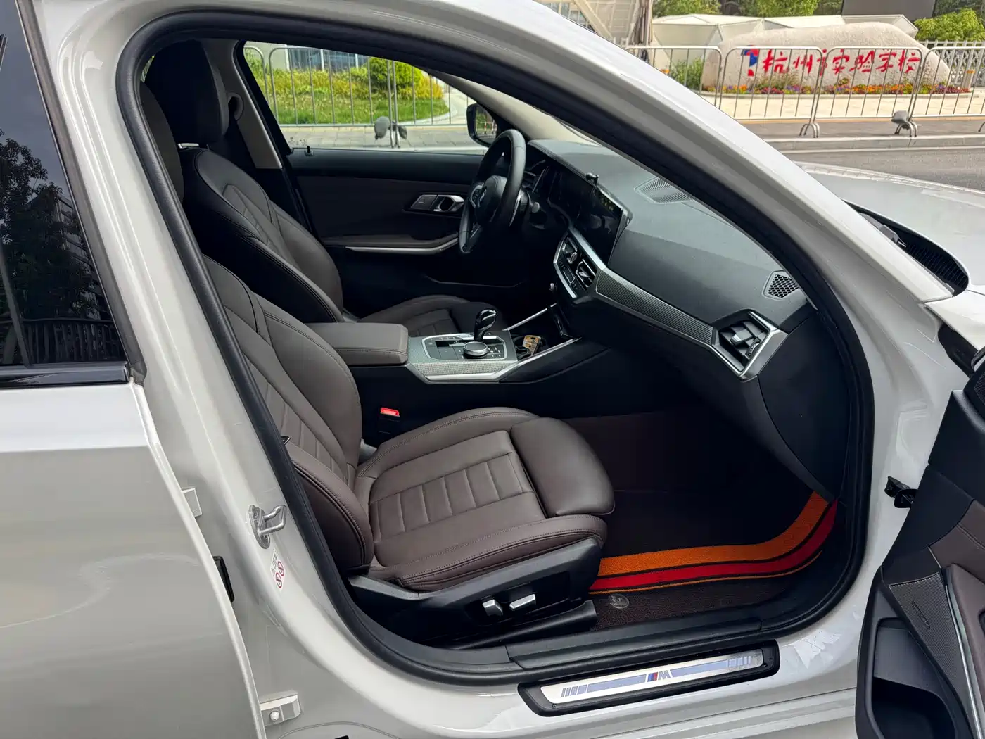 BMW 3 Series 2021 325Li M Sport Night Edition фото 17