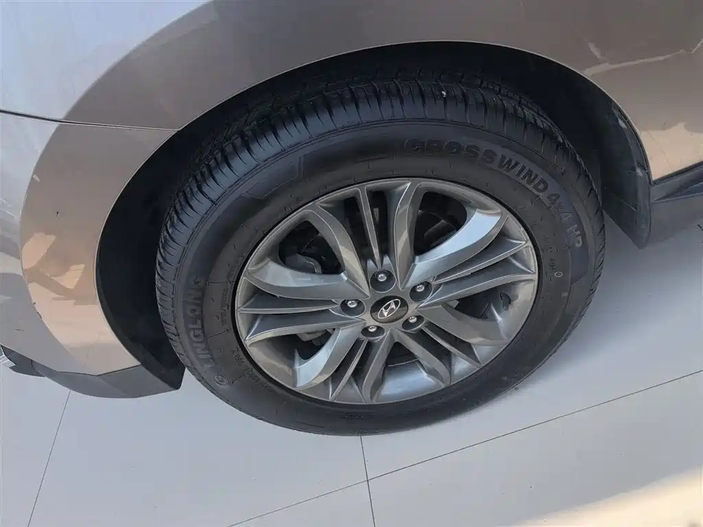 Hyundai Beijing Hyundai ix35 2013 2.0L Auto 2WD Smart GLS China IV фото 23