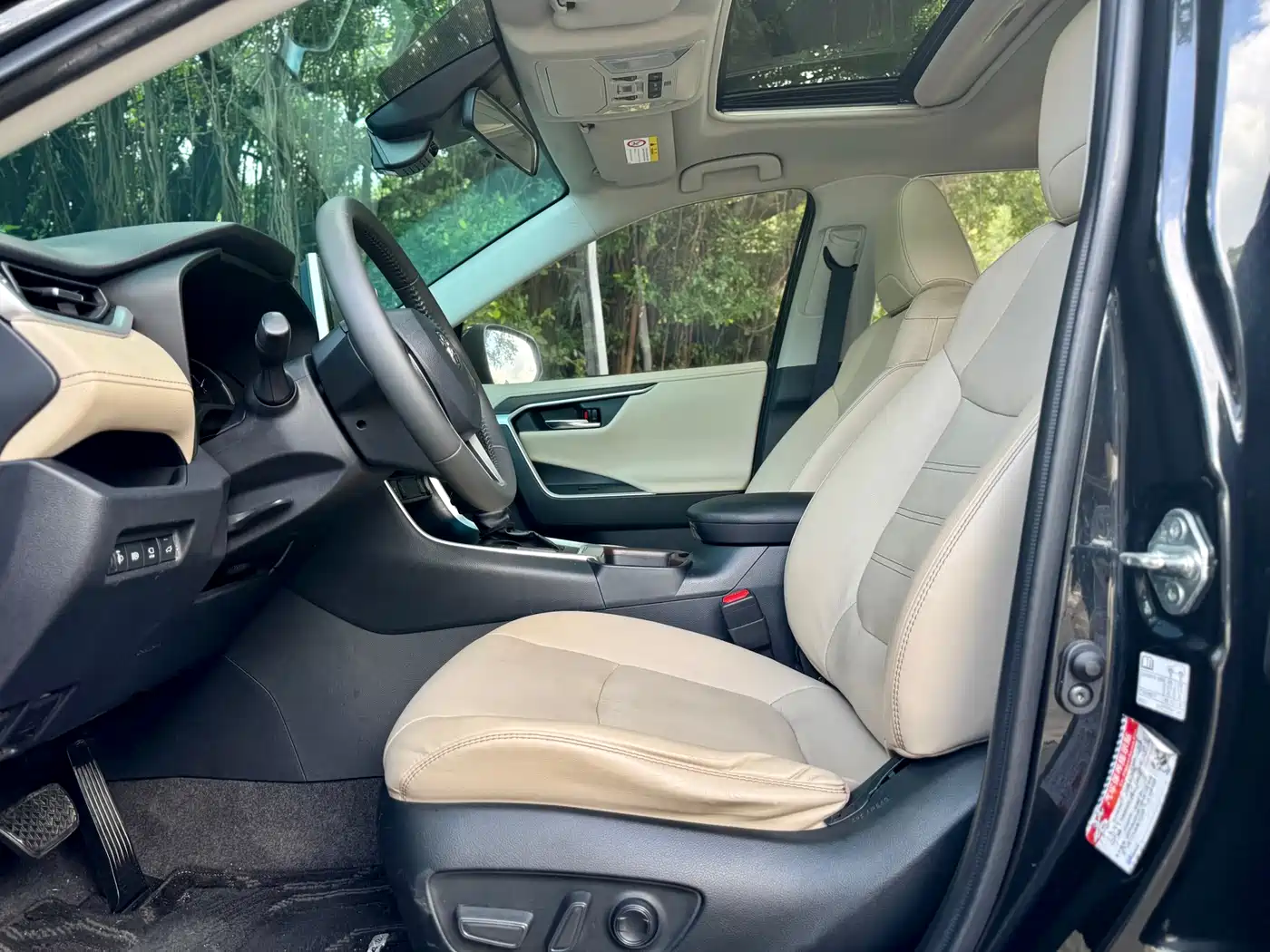 Toyota RAV4 Rongfang 2022 2.0L CVT 2WD Trend Edition фото 7