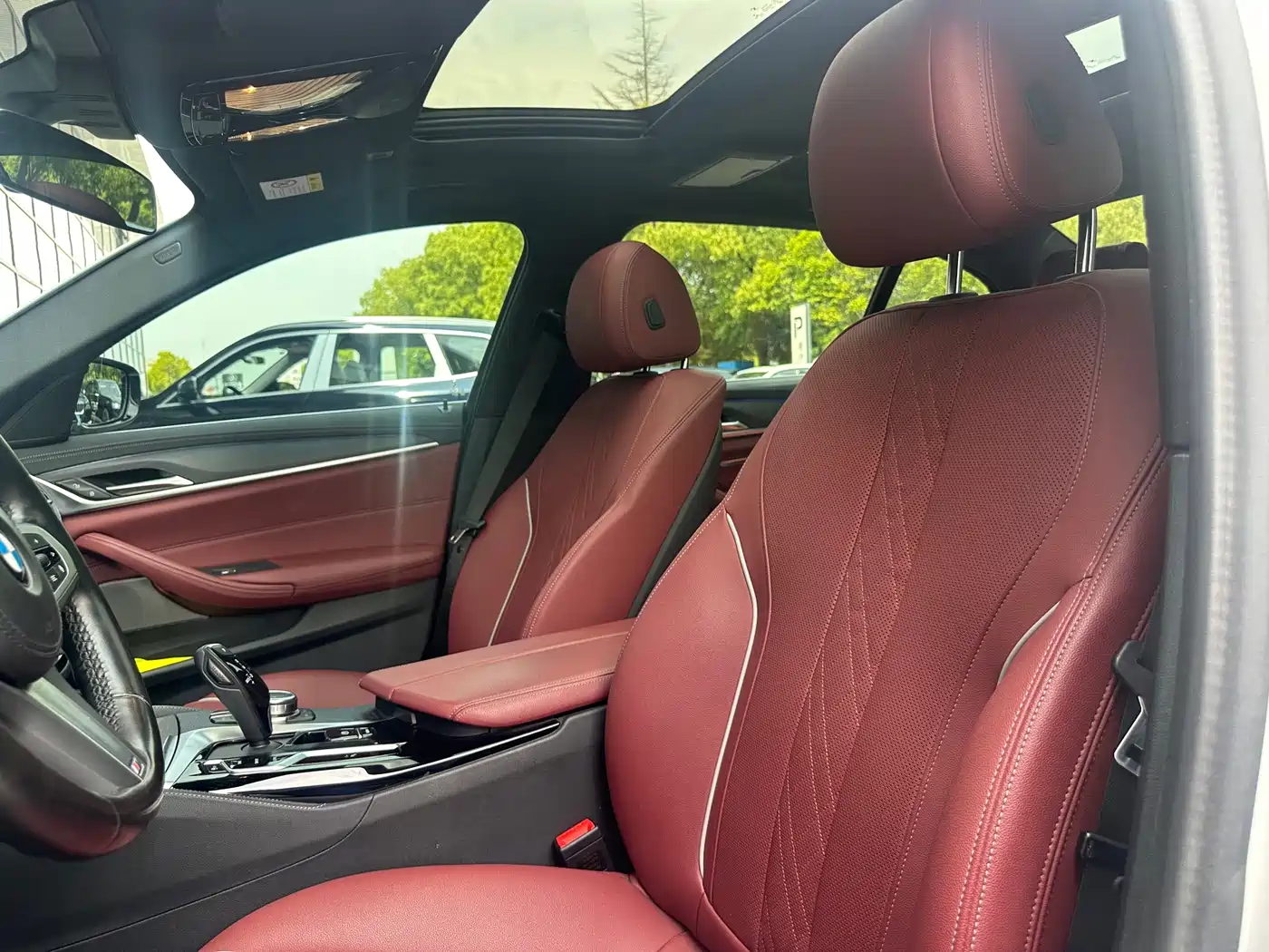 BMW 5 Series 2022 530Li Leading M Sport Package фото 13