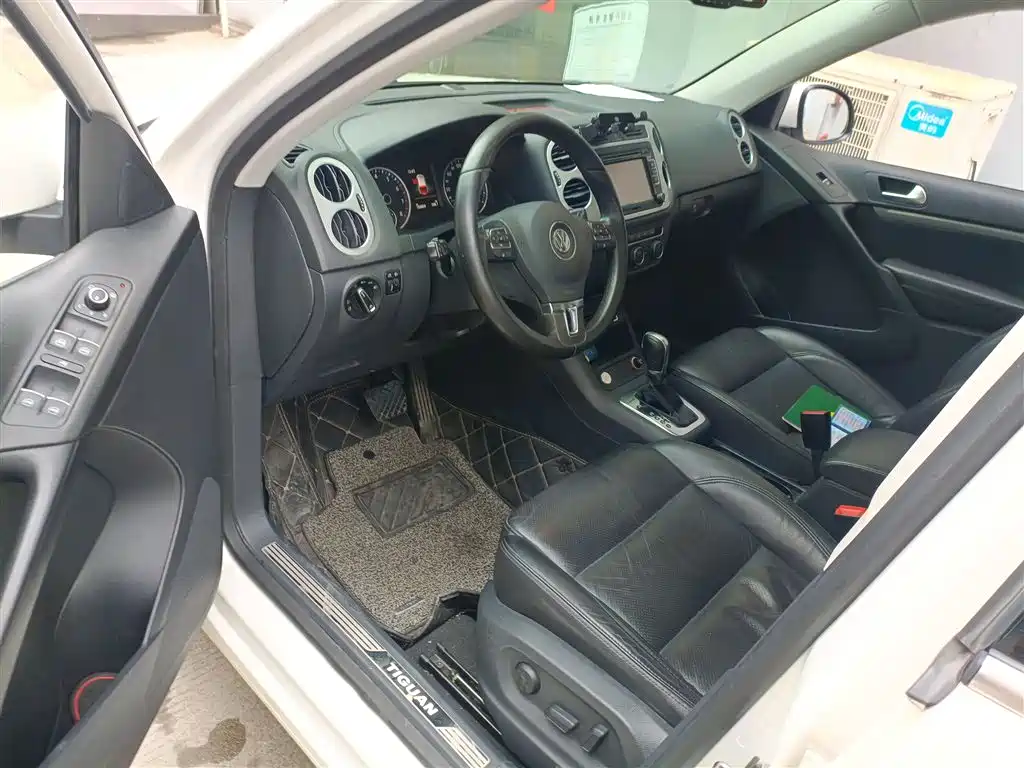 Volkswagen Tiguan 2015 1.8TSI Automatic 4WD Highline фото 15