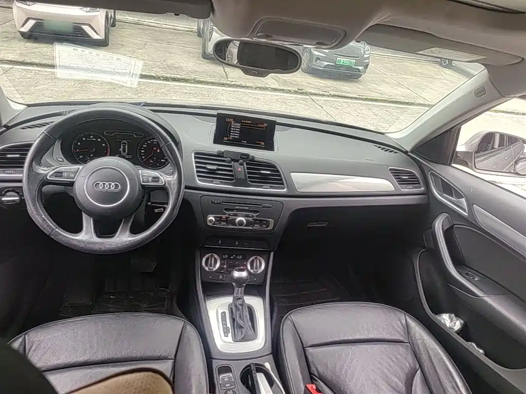 Audi Q3 2015 35 TFSI Comfort фото 10