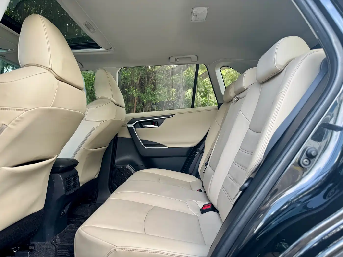 Toyota RAV4 Rongfang 2022 2.0L CVT 2WD Trend Edition фото 8