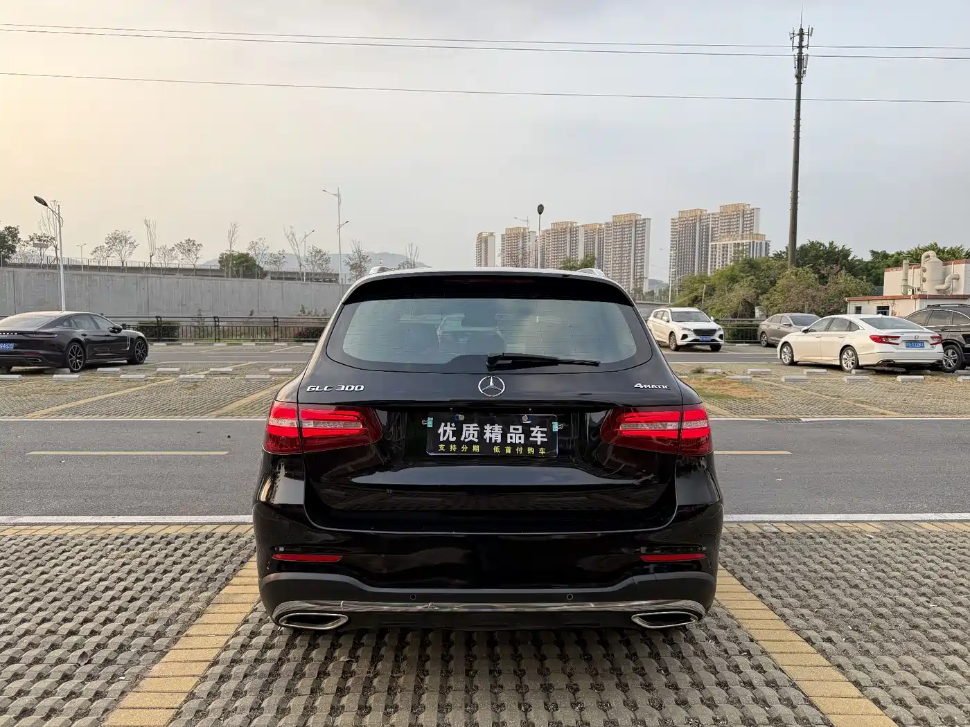 Mercedes-Benz GLC 2017 GLC 300 4MATIC Dynamic фото 7