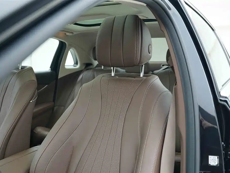 Mercedes-Benz E-Class 2023 E 300 L Fashion фото 13