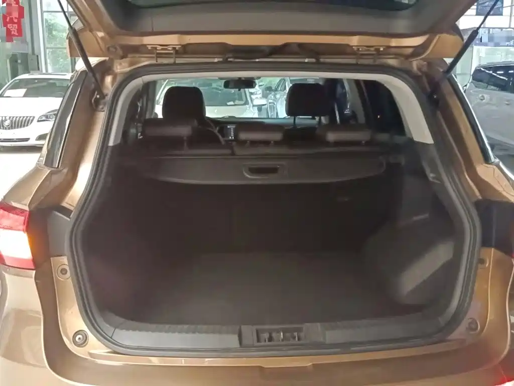 GAC Trumpchi Trumpchi GS4 2015 200T G-DCT Luxury Edition фото 19