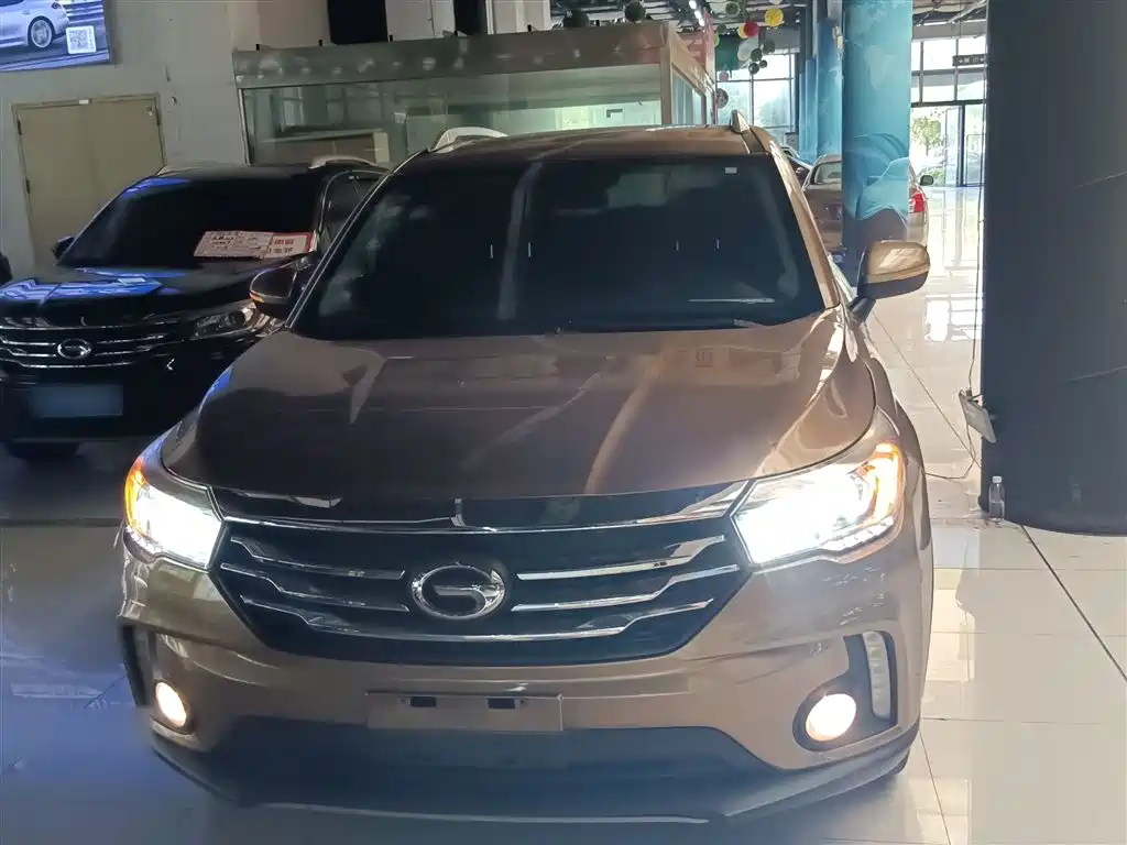 GAC Trumpchi Trumpchi GS4 2015 200T G-DCT Luxury Edition фото 3