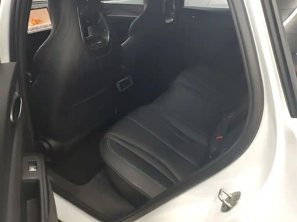 BYD Seal 06 New Energy 2025 DM-i Smart Drive 80KM Luxury фото 17