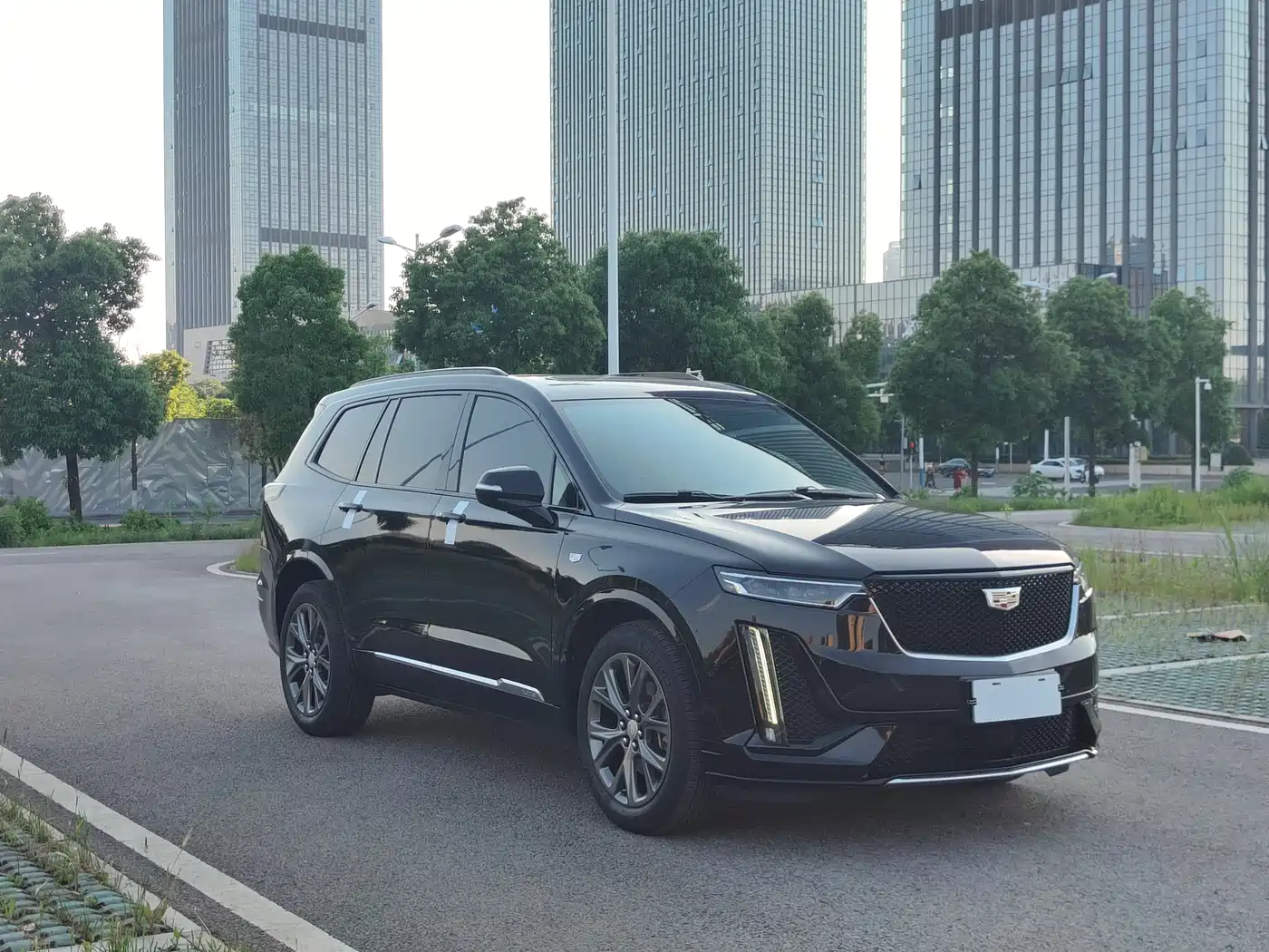 Cadillac XT6 2020 Facelift 28T 6-Seater 4WD Platinum Sport Edition фото 3