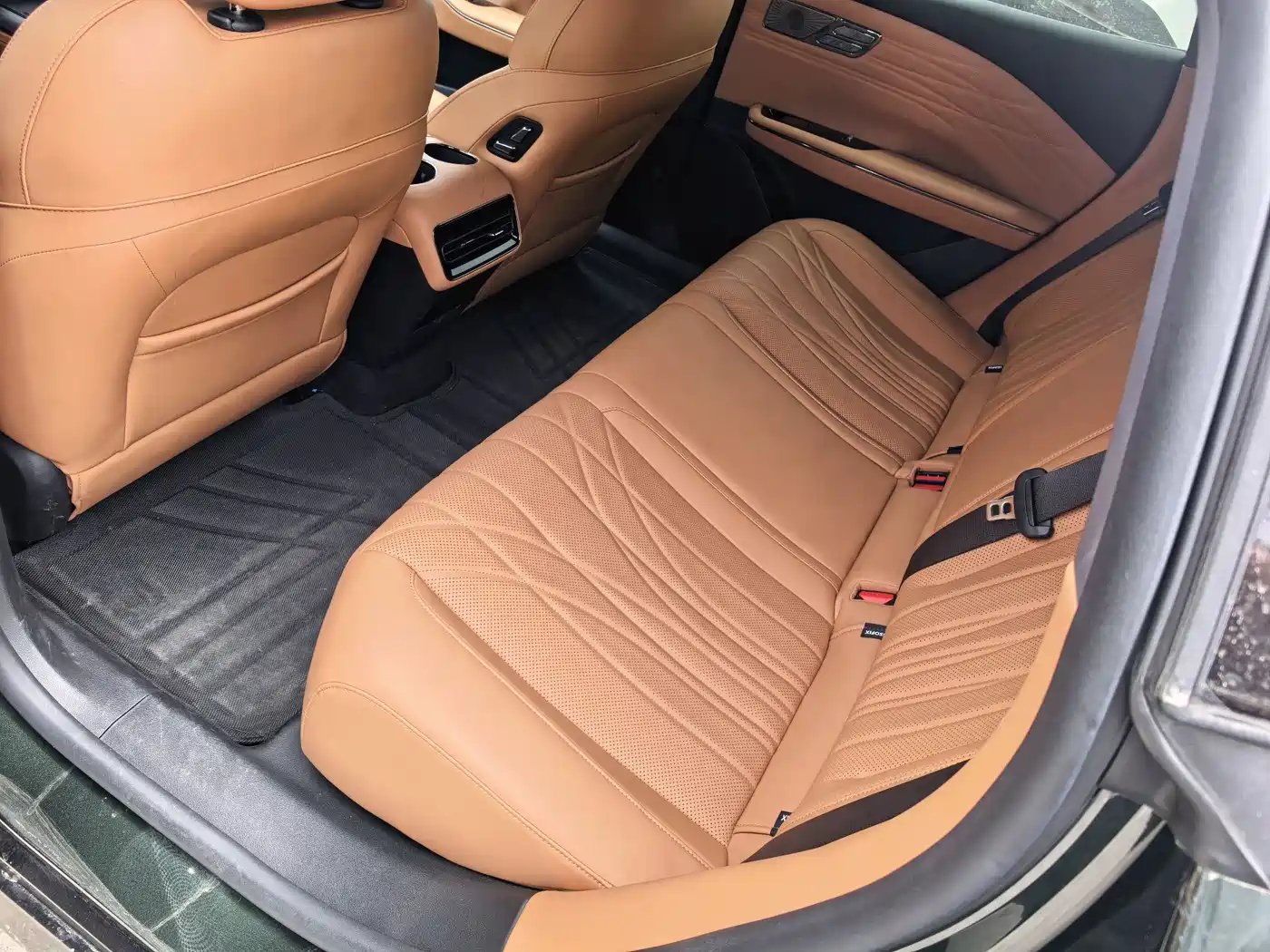 Geely Galaxy Galaxy Xingyao 8 2025 130km EM-P Starship Edition фото 7