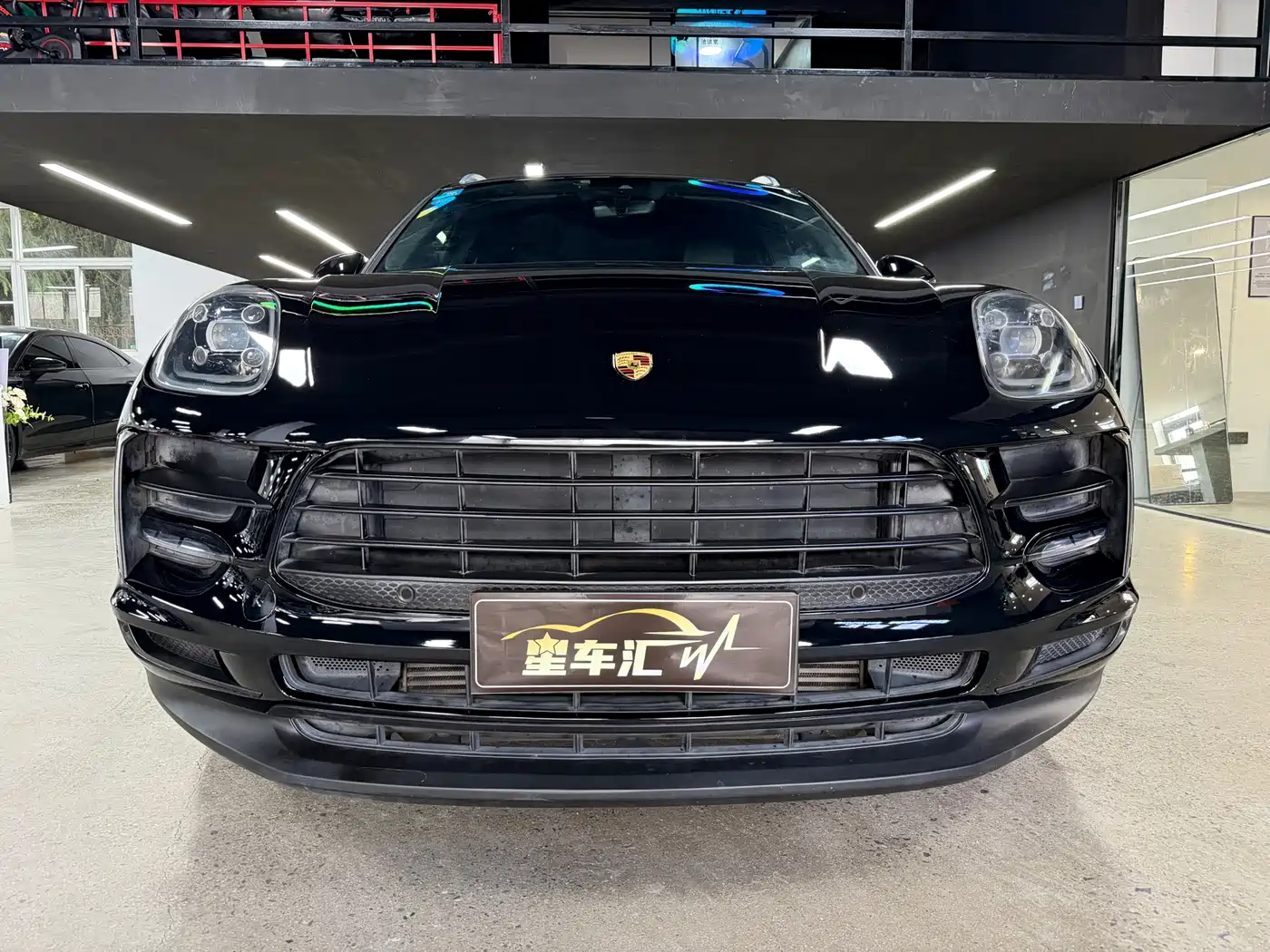 Porsche Macan 2018 Macan 2.0T фото 2