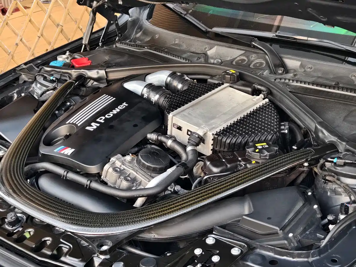 BMW M4 2016 2016 M4 Coupe Racing Limited Edition