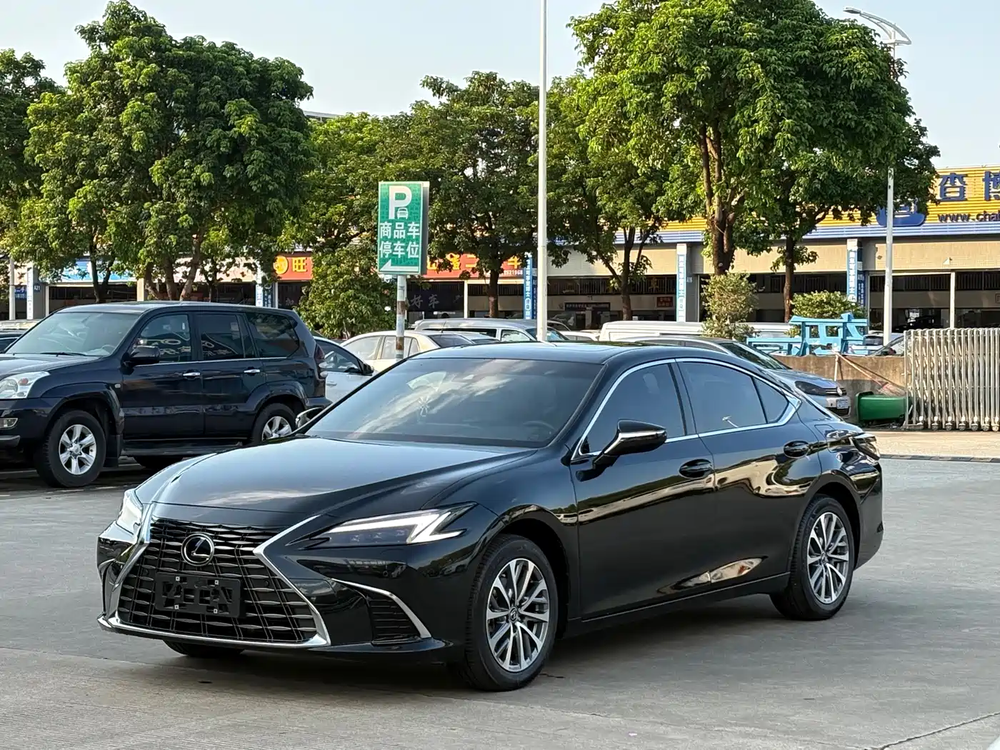 Lexus ES 2025 2025 200 Ultimate Edition