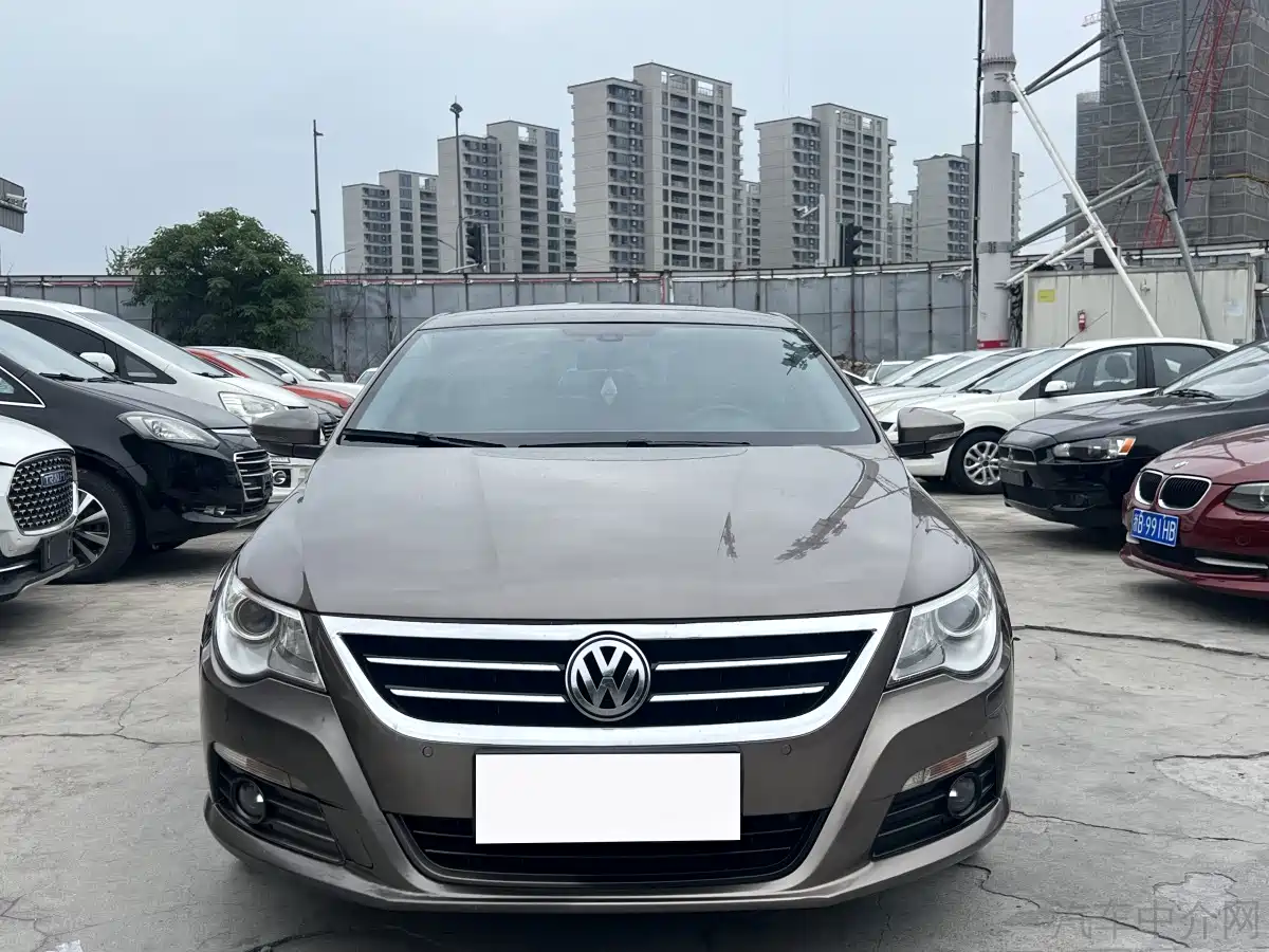Volkswagen FAW-Volkswagen CC 2011 1.8TSI Premium фото 2
