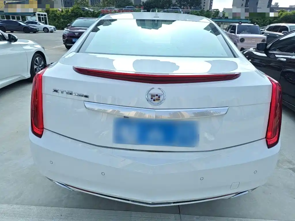 Cadillac XTS 2015 2014 28T Comfort