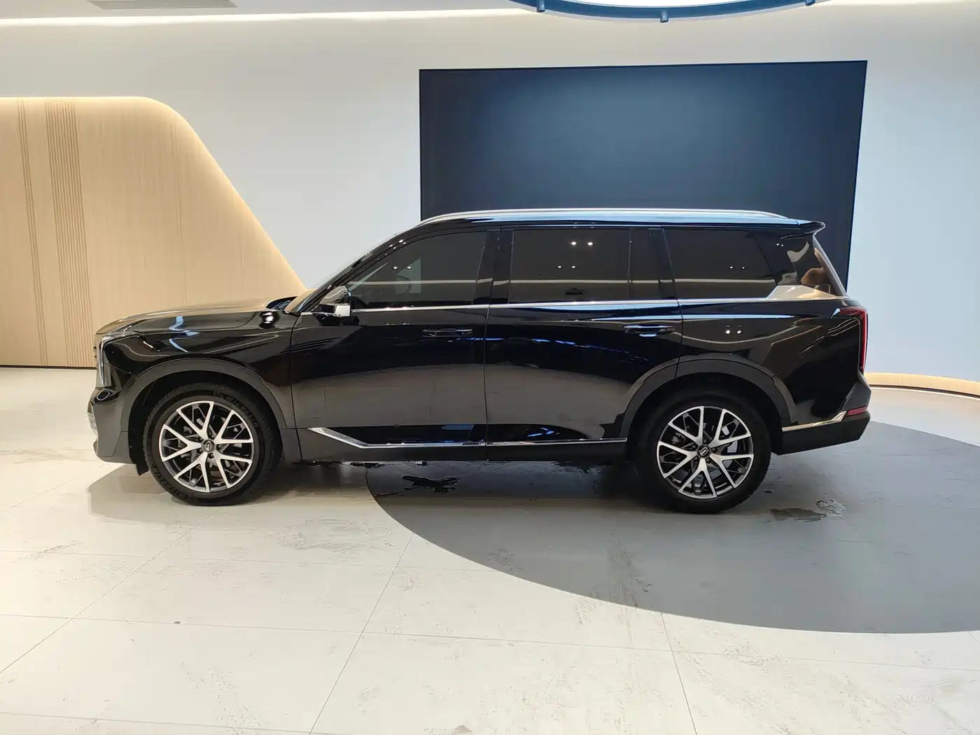 GAC Trumpchi Trumpchi GS8 2022 Pilot Series 2.0TGDI 2WD Luxury Smart Connect Edition (7-Seater) фото 4
