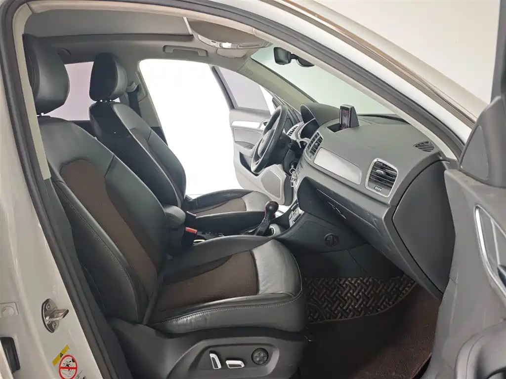 Audi Q3 2018 30th Anniversary Edition 30 TFSI Fashion фото 8