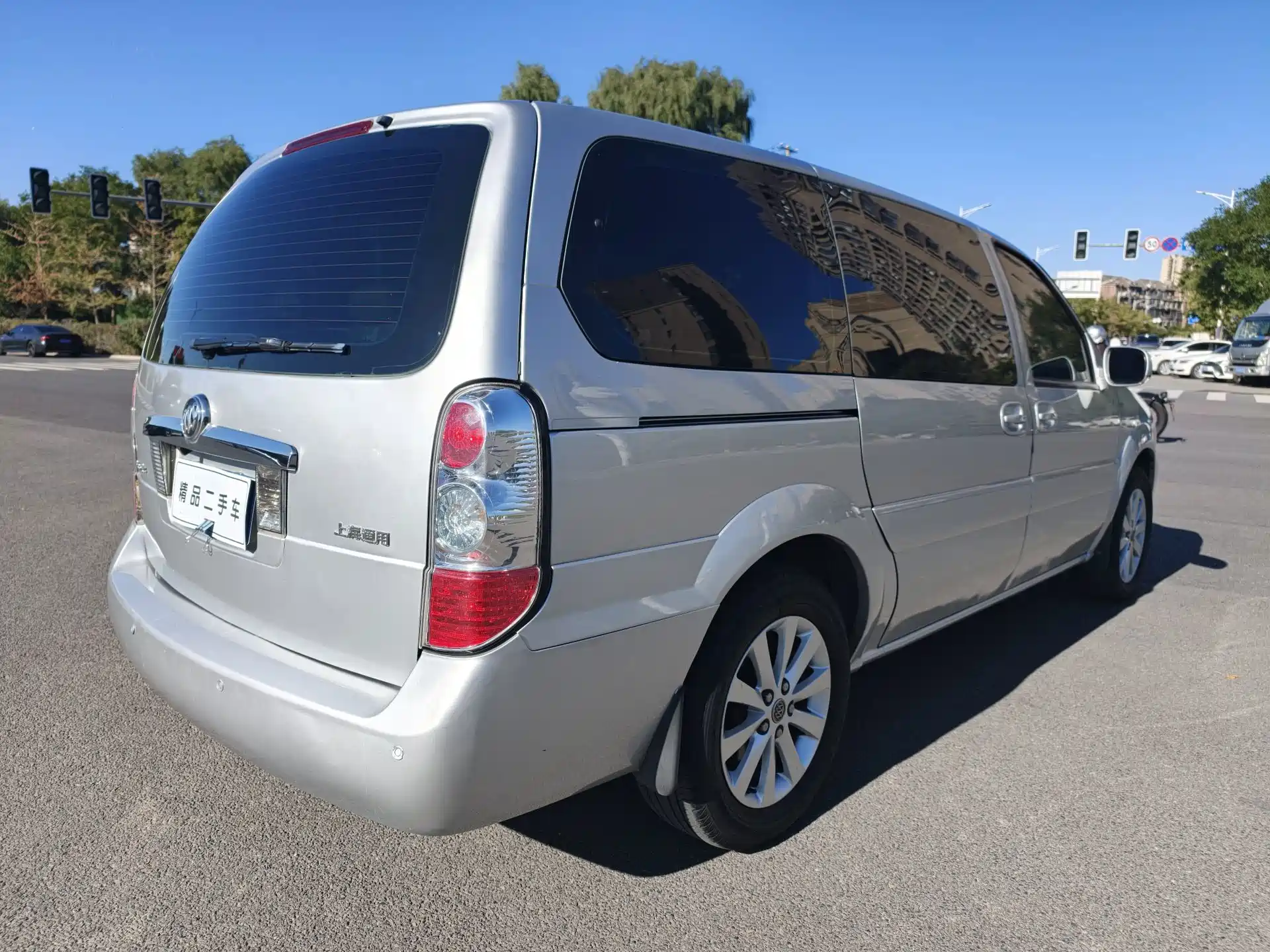 Фото 7 - Buick GL8