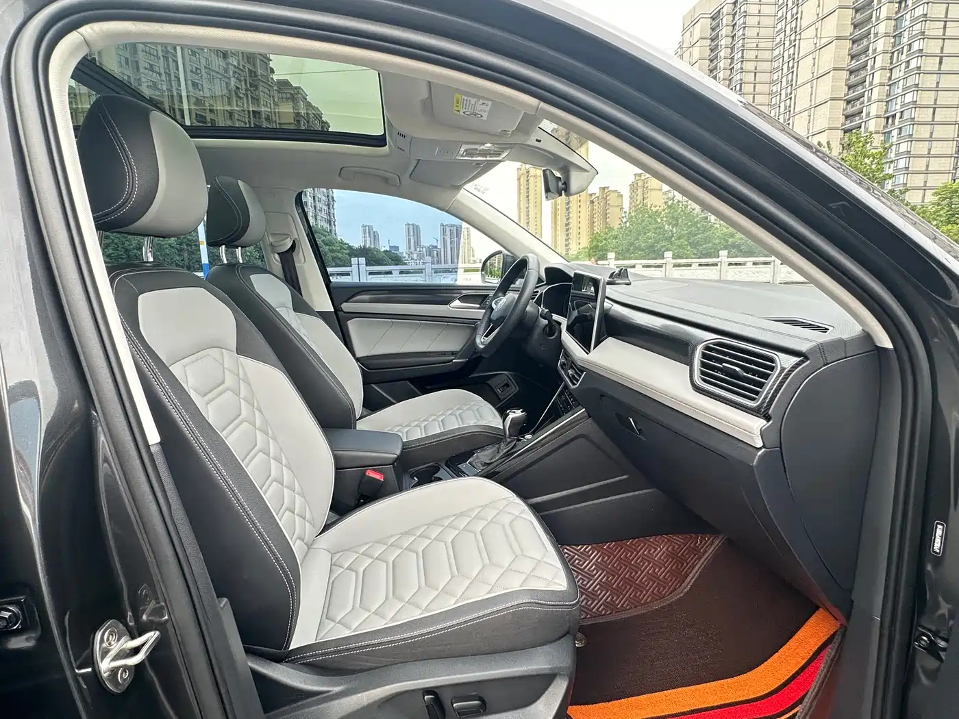 Volkswagen Tayron 2023 330TSI 2WD Luxury Plus Advanced Edition фото 12