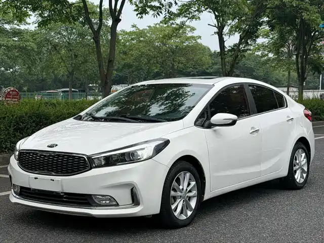  Kia Kia K3 2016 1.6L Automatic GL