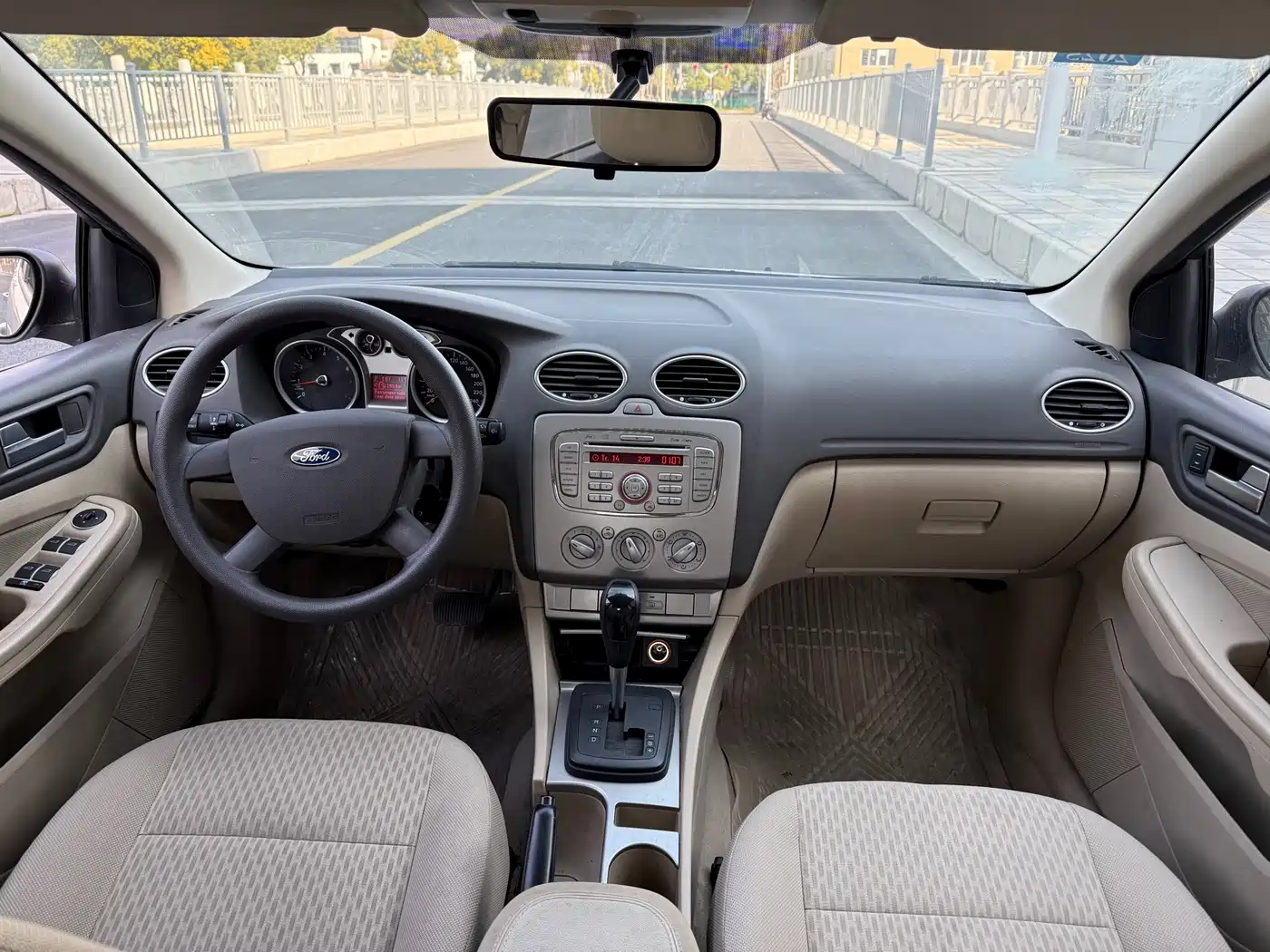Ford Focus 2010 2009 Model Hatchback 1.8L Automatic Fashion
