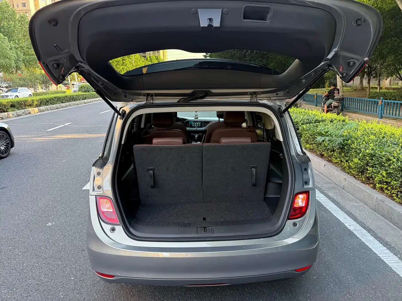 Buick GL6 2019 18T 6-seat Connected Luxury China VI фото 7