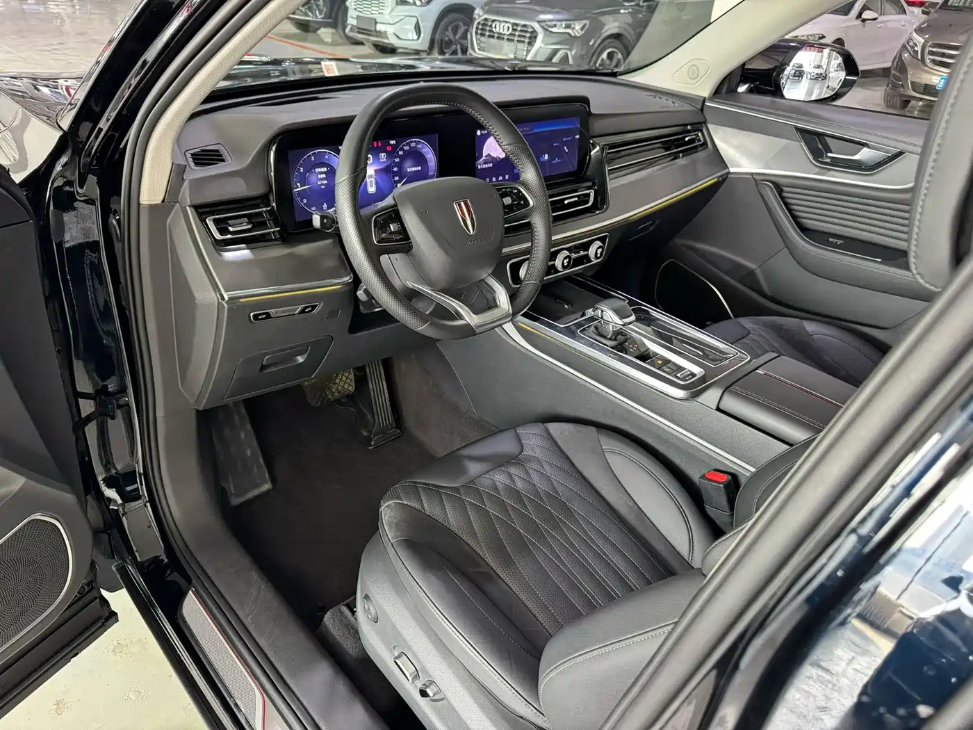 Hongqi HS5 2023 2.0T Flag Pro 500,000 Units Commemorative Edition фото 7