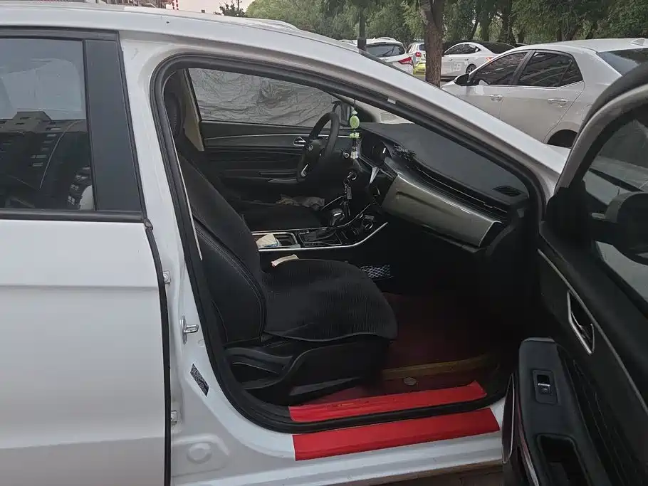 Фото 8 - Chery Arrizo 5