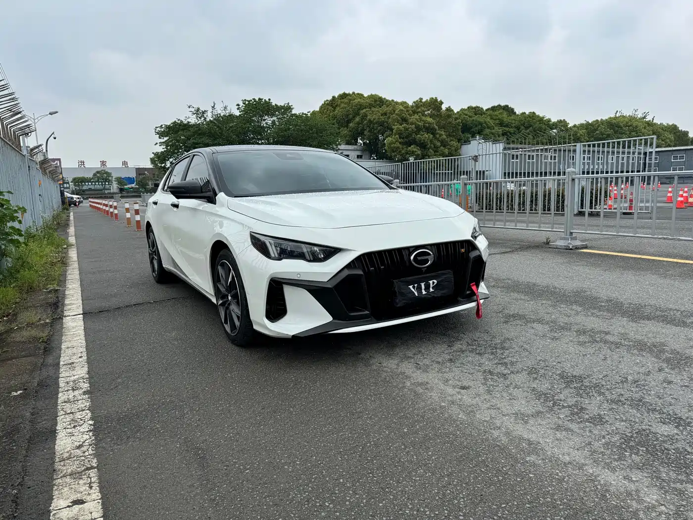 GAC Trumpchi Trumpchi Emkoo 2023 270T DCT J16 Edition фото 3