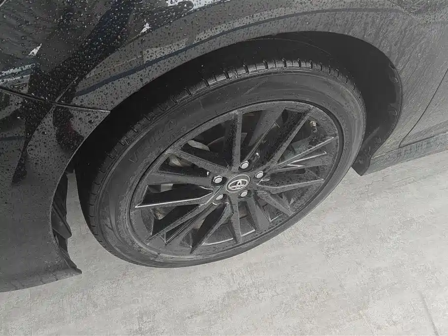 Toyota Camry 2022 2.5S Knight Edition фото 6