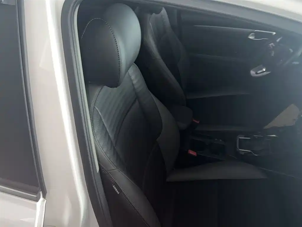 Kia Sportage 2019 2.0L Automatic Smart Luxury Edition фото 11