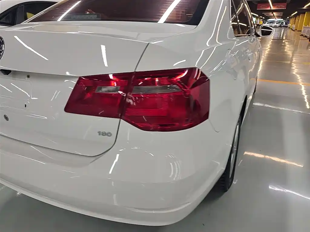 Volkswagen Jetta 2015 Value Edition 1.6L Manual Fashion фото 8