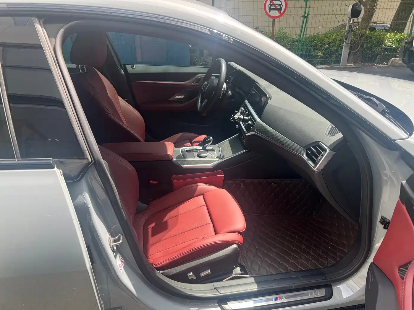 BMW 4 Series 2023 425i Gran Coupe M Sport Shadowline Package фото 12